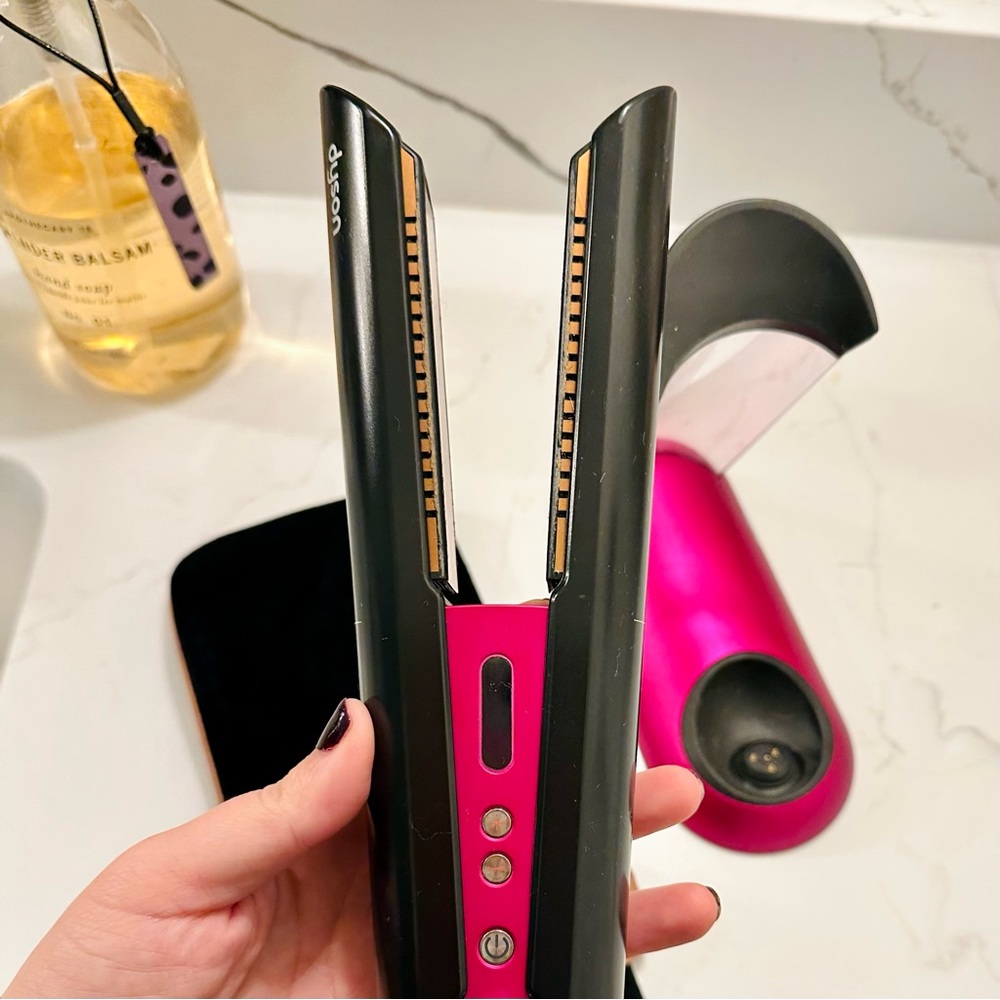 Dyson Corrale cordless pink hair straightener